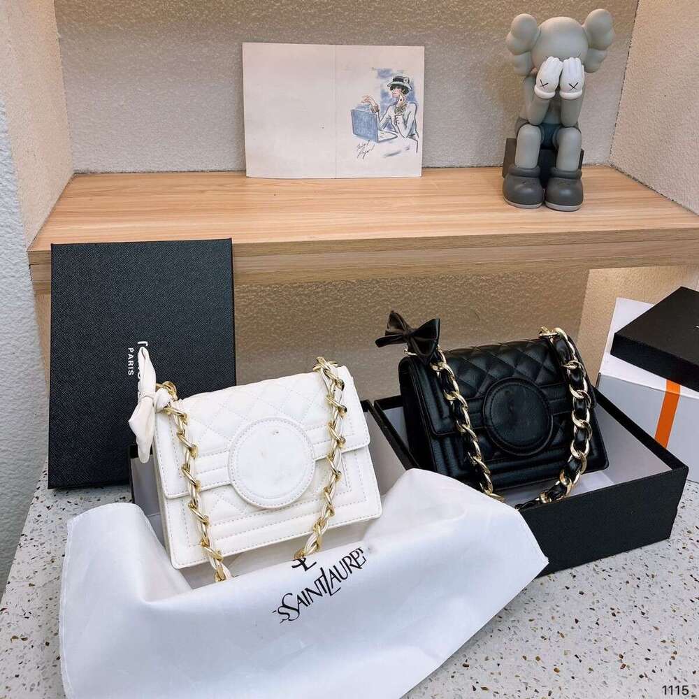 Celebrity Versatile Shoulder Lo Bag Crossbody Retro Capacity Saint Internet Bag Feel Elegant Large High-end Tote New Bag