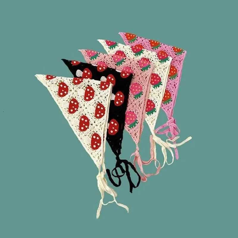 Korean Sweet Cute Strawberry Handmade Crochet Triangle Headband Towel Women Spring and Summer Travel Literary Photo Bandana V251022