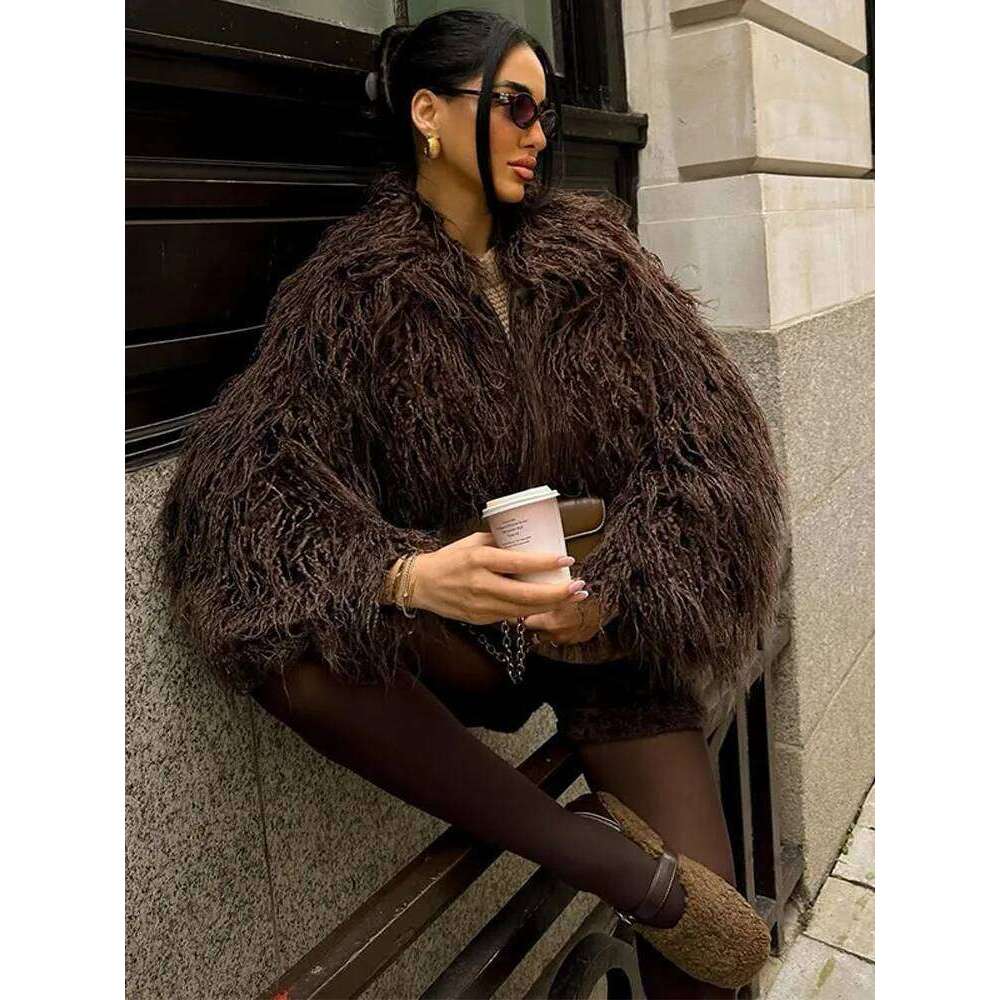 Fashion Solid Plush Faux Fur Coat Women Elegant Warm Long Sleeves Loose Jacket 2025 Lady Winter Chic High Street Outerwear