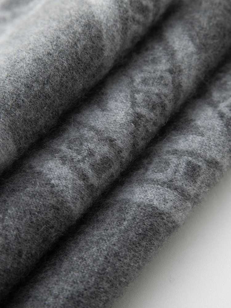 ADDONEE Autumn Winter Womens 100 Cashmere Scarf Triangle Scarf Shawls Autumn Winter Luxury Cashmere Knitwear Striped Shawls J251129