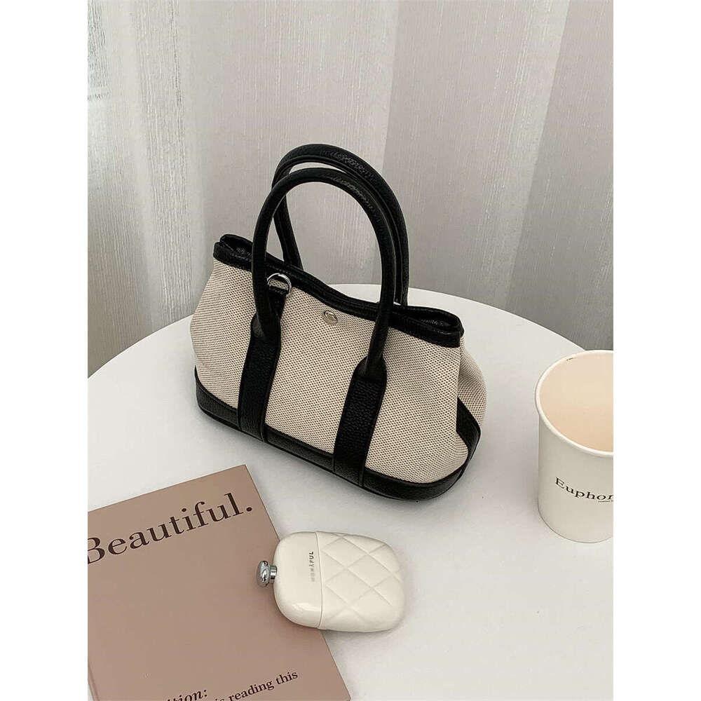 Korean Canvas Ins Style Stitching Contrast Color Design New Crossbody Commuting Versatile Pu Leather Handheld Shoulder Bag B5