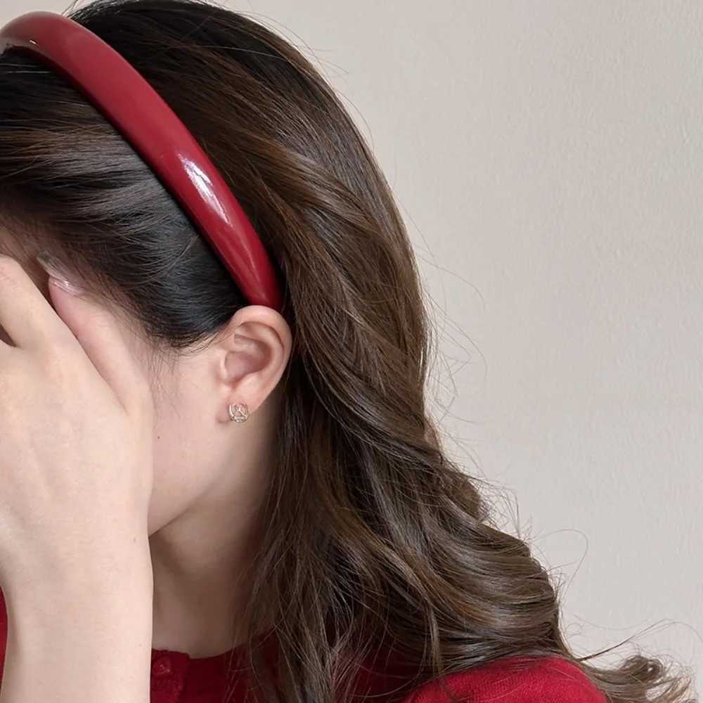 Retro Red Leather Sponge Headband for Woman Fashion Temperament Hair Hoop Wash Face Hair Band Female Party Hair Accessories Gift V251022