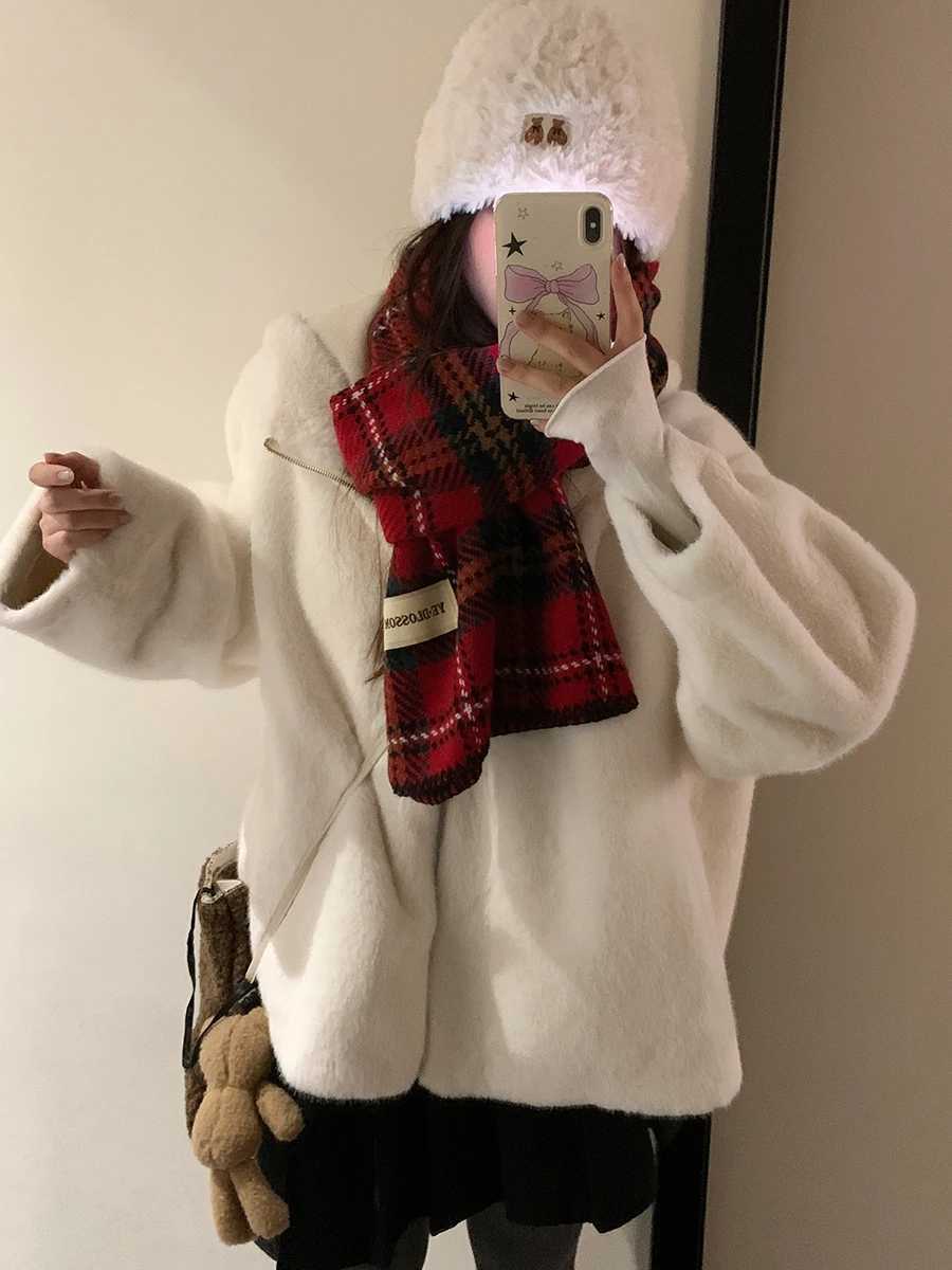 Christmas Atmosphere Red Plaid Scarf For Women New Style Warm Neck Protection Knitted Scarf Versatile Shawl J251022