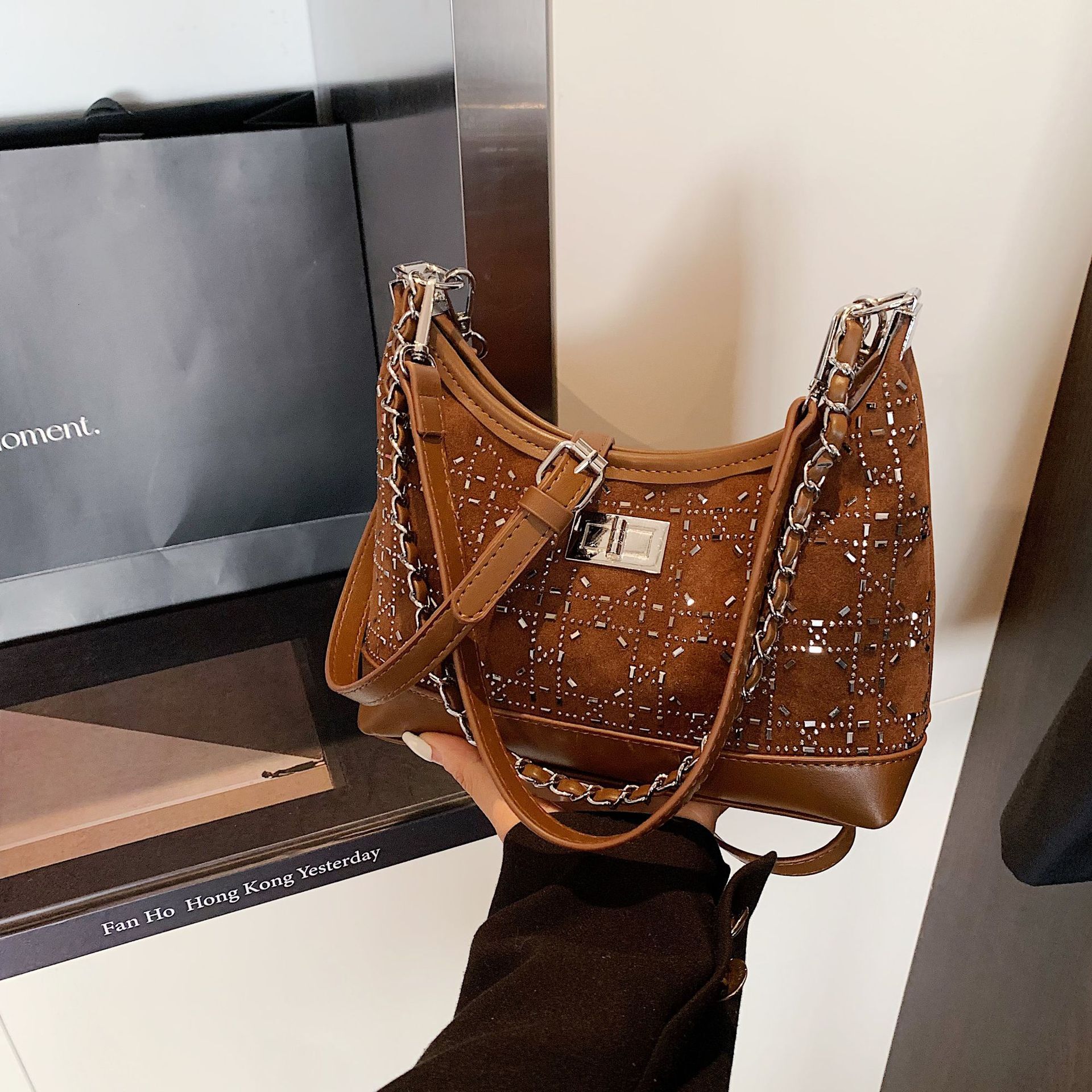 Luxury Brand Designer Bag Deerskin Velvet Inlaid Diamond Chain Bag For Women, High-End Feel, Autumn And Winter New Korean Version, Niche Design, Fashi