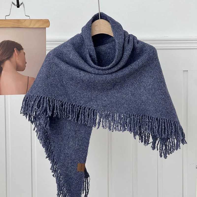 Elegant 15 Wool Fringe Knitted Shawl Elegant Dowager Scarf Women Luxury Fashion Neck Warm Shawls Woman Luxury Designer Scarf J251129