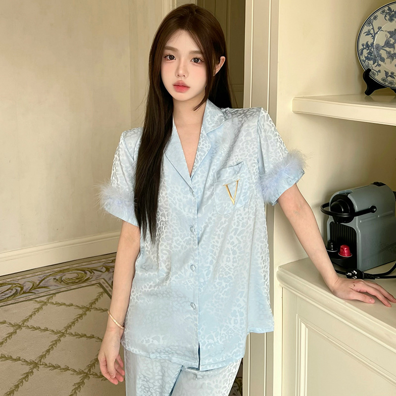 Women's Comfortable Soft Leopard Pajama Ice Silk Long Sleeve Breathable Suit Pajama Jeans 2 Piece Wear French Luxury Silk Household Clothes Autum