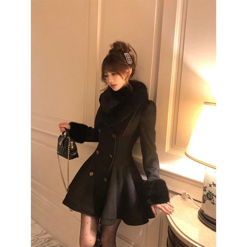Vintage Black Wool Blends Coats Women Elegant Faux Collar Woolen Jacket Korean Long Sleeve Outerwears Winter Overcoat 251020