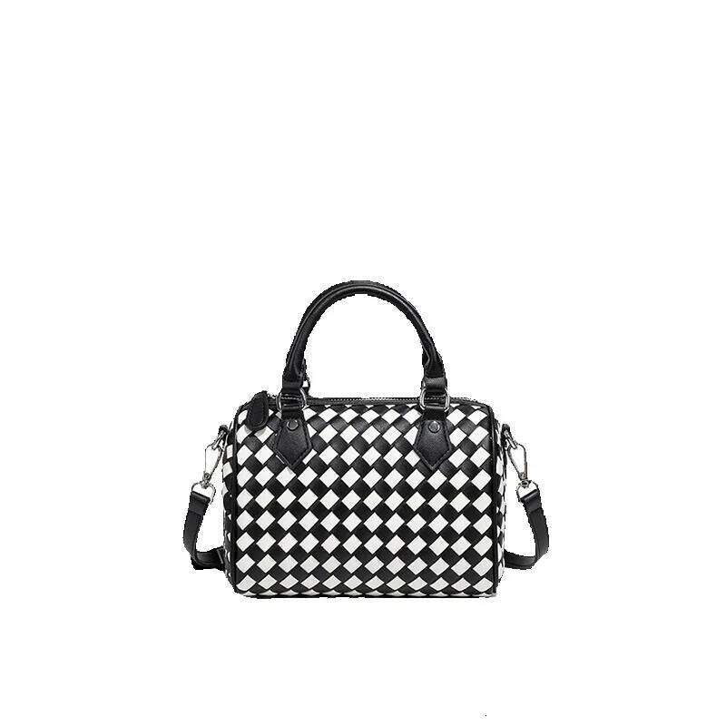 Large Capacity Women's New Classic Soft Leather Plaid Handbag Pillow Versatile Shoulder Boston Bag For Women Cowhide Woven Bag