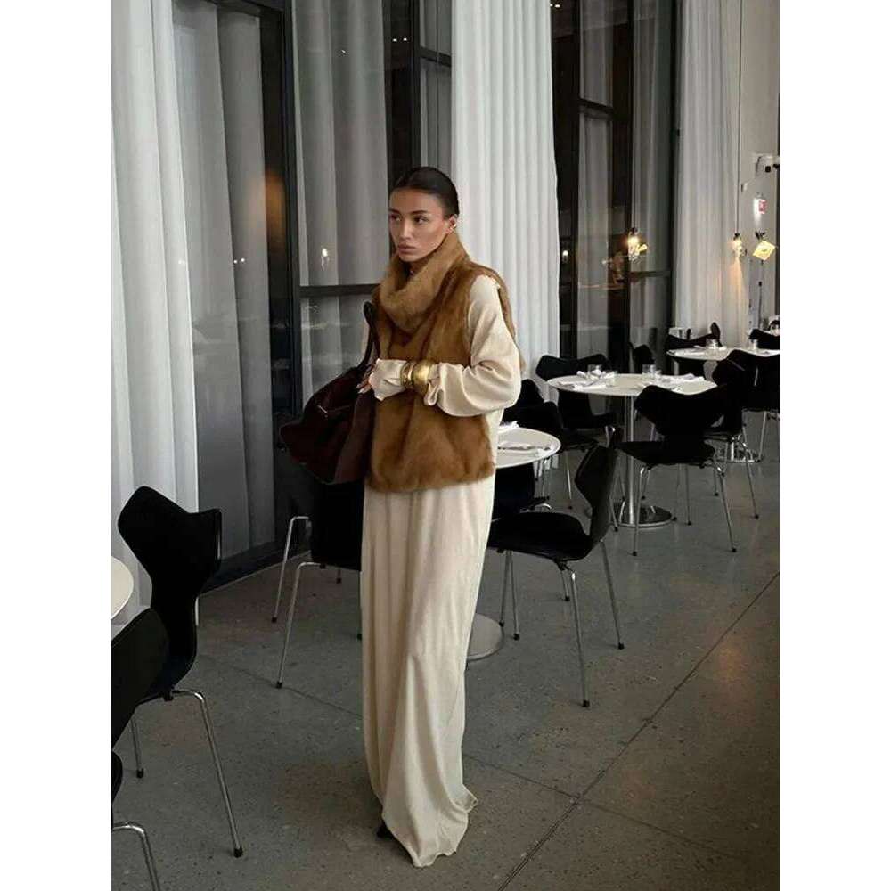 Women Solid Faux Fur Vest Crop Top Fashion Turtleneck Fluffy Short Tank Tops 2025 Winter Female Elegant Sleeveless Jacket Coat