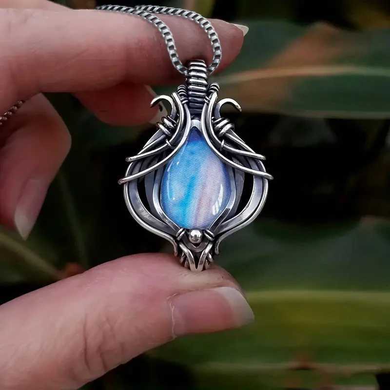 Huitan Gorgeous Chic Pendant Necklace for Women Charming Elegant Temperament Neck Accessories Delicate Fashion Jewelry for Party V251022