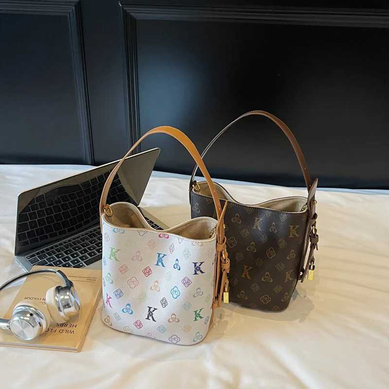Designer Inspired Mogram Bucket Bag for Wen 2025 Spacious Crossbody Bag Chic Shoder Purse Vegan Leather Fi Y251022