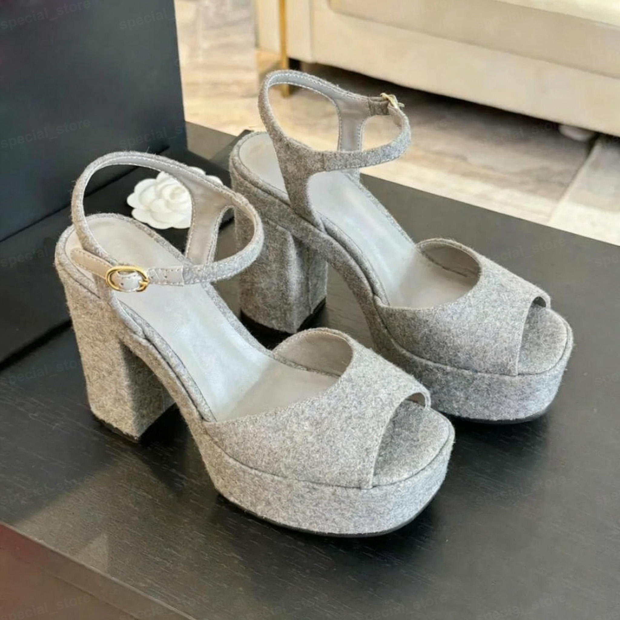 designer high heels Peep-Toe Platform sandals Ankle strap heeled Pumps block heel sandal Chunky Heel Sandals luxury heel designer shoes for womens Party shoes