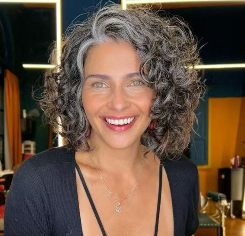 Chic human raw virgin hair Bob Salt And Peppe Glueless 13x1 T side part Frontal hd Lace Wig bro Gray Brazilian Human curly Hair Lace Wig with low high