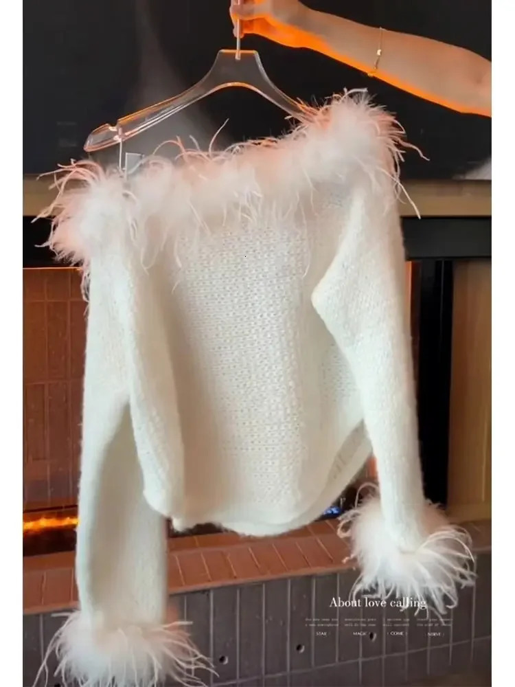 French Retro Soft Lazy Style Knitted Sweater Women Clothing Premium White Off Shoulder Feather Splicing White Sweater Pullovers 251016