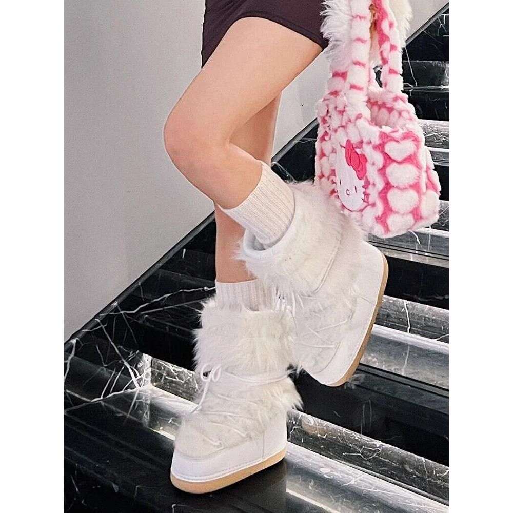 Hot Girl White Snow Women Winter 2025 New Waterproof Fleece Lined Thickened Moon Ski Space Trendy Boots