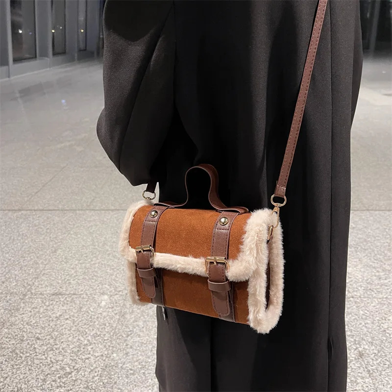 Winter Crossbody Bags for Women Shoulder Bag Lamb Plush Velvet Lady Small Square Handbag French Korea Style 251018