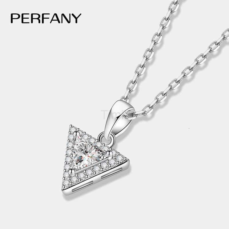 PERFANY 051CT Triangular Moissanite Necklace for Women S925 Pure Silver Laboratory Diamond Pendant Fashion Jewelry Party Gift U251022
