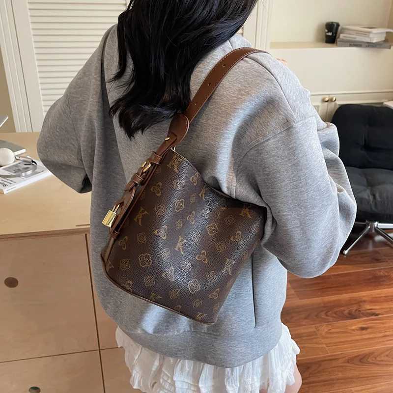 Designer Inspired Mogram Bucket Bag for Wen 2025 Spacious Crossbody Bag Chic Shoder Purse Vegan Leather Fi Y251022