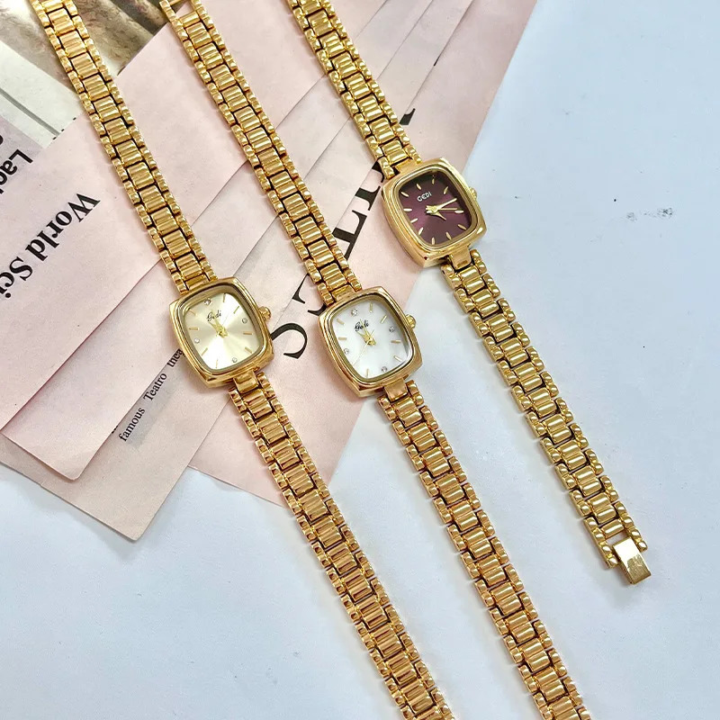 Bracelet Watch Retro TV niche highend Gold Watches steel strip Waterproof Small Dial Womens Fashion Quartz Clock Wristwatches 251027