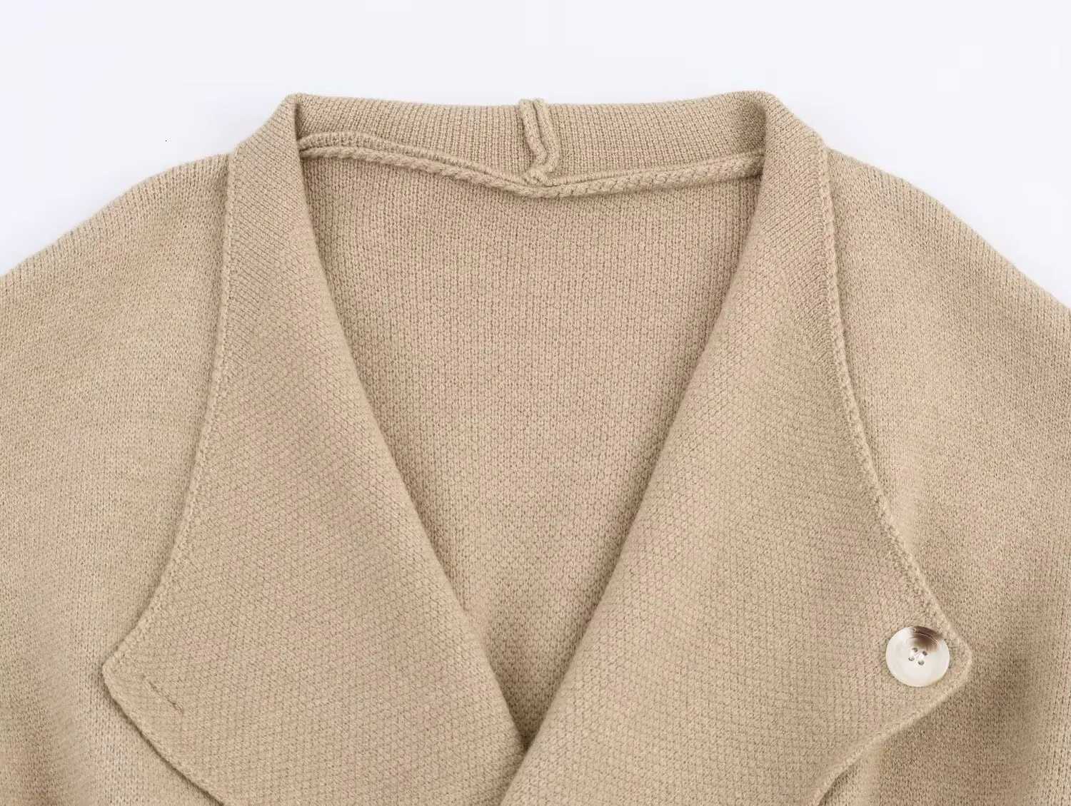 New European and American autumn products lightmature waisthugging knitted cardigan straightleg pants twopiece setT251022