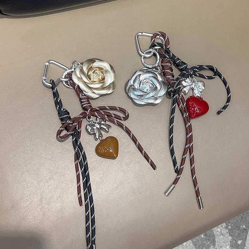 Elegant Camellia Flowers Pu Leather Tassels With Metal Heart Shaped Keychain For Women Trinket Ring Car Bag Pendent Charm X42211 D2510221