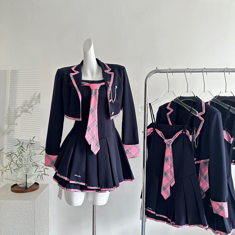 2025 Idol Luxury Autumn/Winter New Singer Autumn Academy Style Designer Slimming Design Dress Jacket