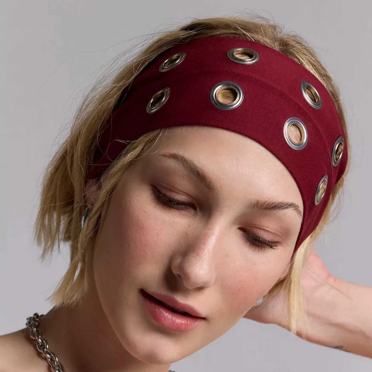 AWAYTR Punk Girl Fabric Hollow Elastic Headbands Metal Rock Personalized Hollow Eyelets Hair Band Casual Sports Grommet Headband V251022