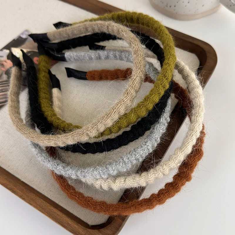 Retro Autumn Winter Wool Knitting Headbands Fashion Plush Elastic Hair Bands For Woman Girls Simple Sweet Temperament Hair Hoop V251022