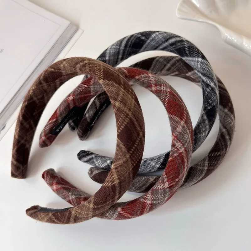 Autumn Winter Retro Preppy Style Plaid Contrasting Headband Womans Temperament Hair Hoop Hair Band Female Party Hair Accessories V251022