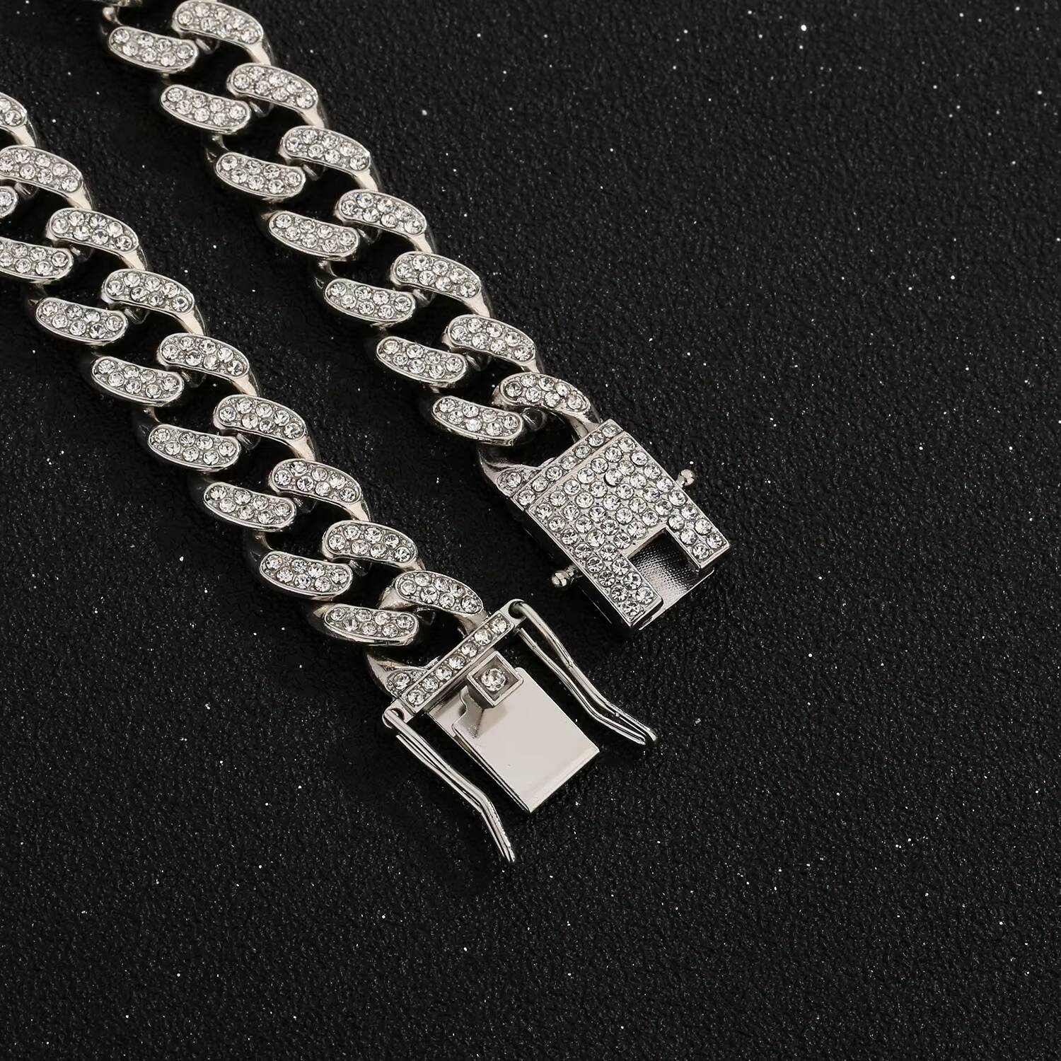 High Quality Cuban Hip Hop Jewelry VVS Moissanite Ice Out Cuban Chain Necklace Men Women Fashion Jewelry Suitable for Party