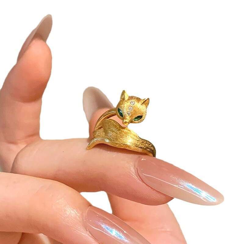 Little Girl Light Luxury Sparkling Gold Nine-Tailed Fox Brushed 3D