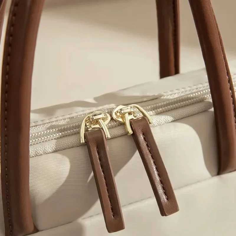 1416 inch laptop bag for women 2024 new casual and fashionable commuting handbag solid color business briefcase W251022