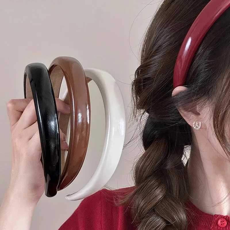 Vintage Leather Sponge Solid Hairband For Women Simple Outside Hair Hold Headband Hair Hoop Hair Band Fashion Hair Accessories V251022