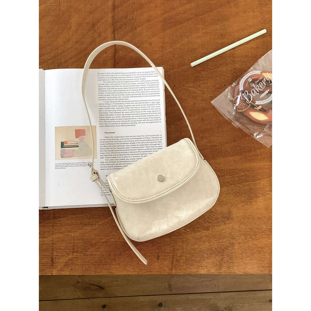 New Fashion Simple Single Shoulder Small Square PU Leather Niche Style Underarm High-End Shell Saddle Bag B5