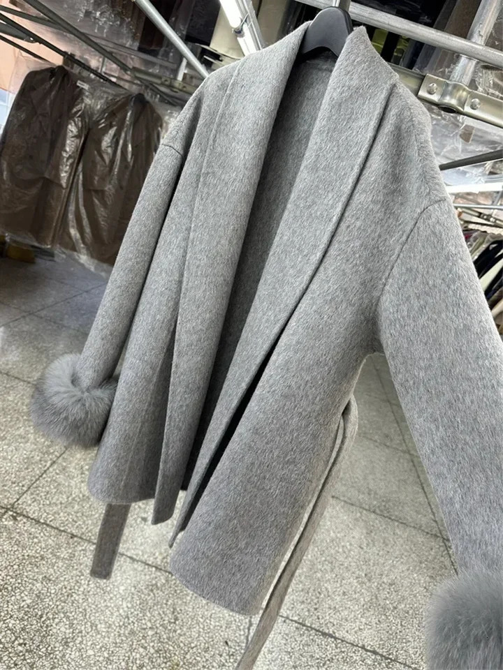 Natural Fox Fur Thick Doublesided Wool Coat Female Short Autumn Winter Loose Laceup Woolen Coats Women Fashion Overcoats 251021