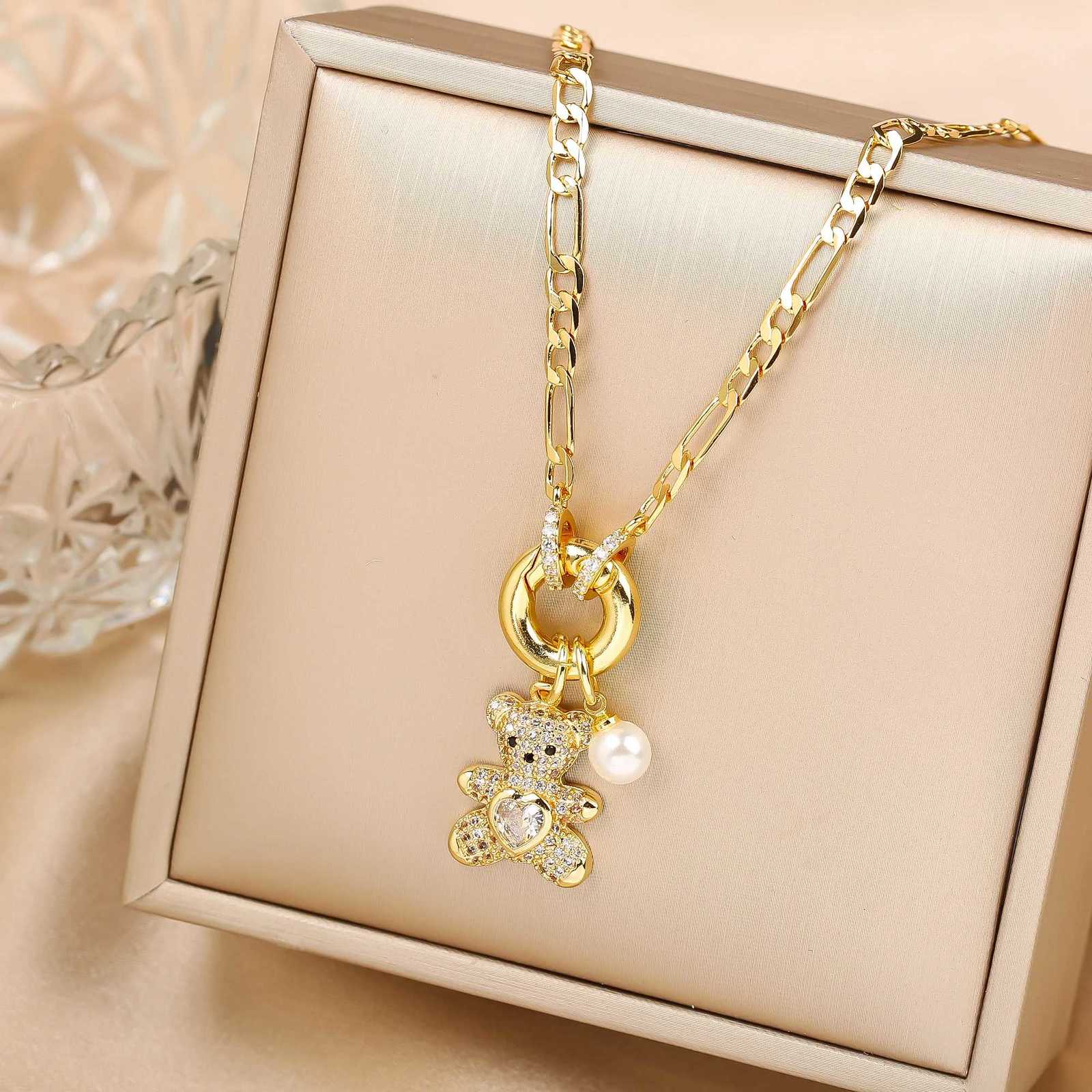 High Quality Shiny Crystal Zirconia Animal Cute Bear Pendant Necklace Choker for Woman Girl Holiday Lock Bone Chain Jewelry Gift V251022