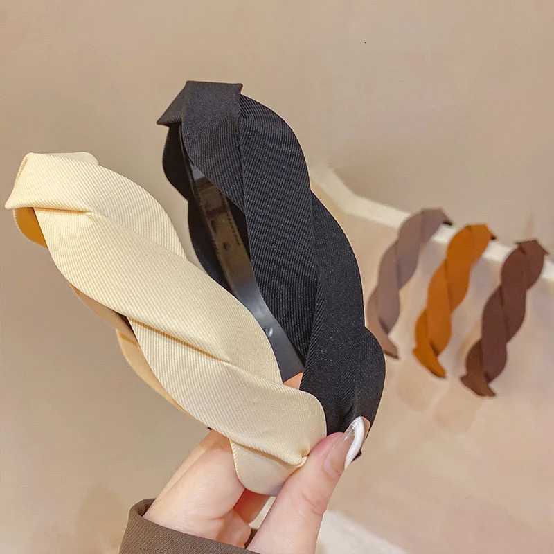 Retro wide edge Twist Headband for Women Elegant Wash Face Hair Band Fashion Girl Hair Accessories V251022