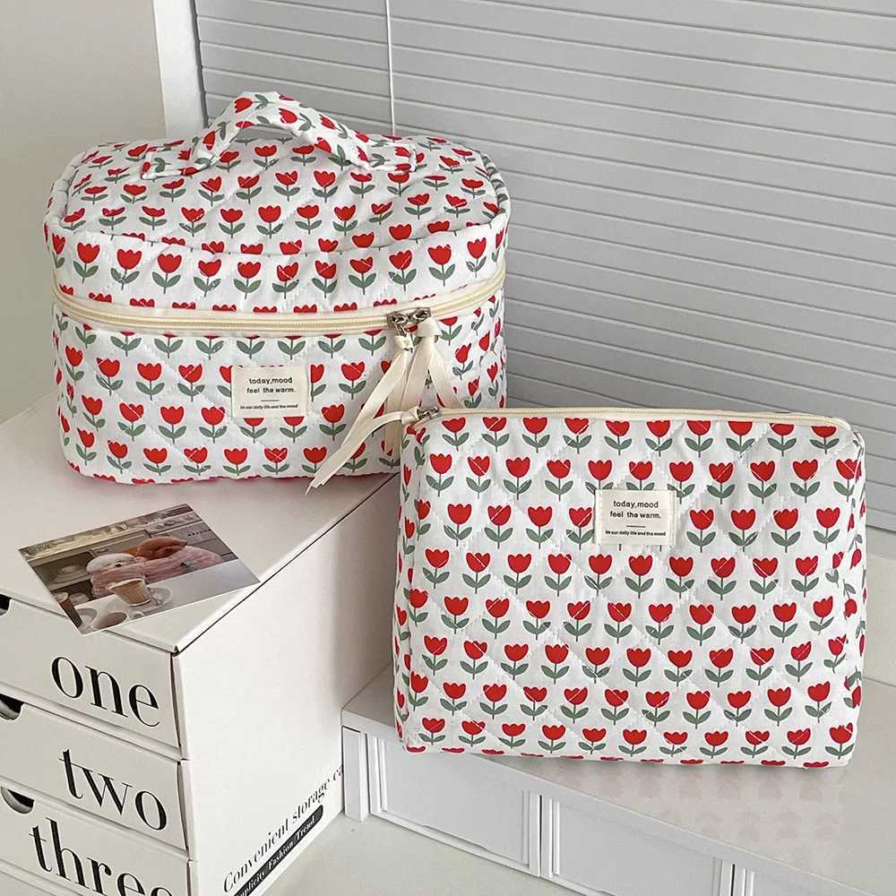 Fashion Red Makeup Quilting Bag Women Large Capacity Cosmetic Storage Handbag Pouch Ladies Girls Portable Clutch BagW251021