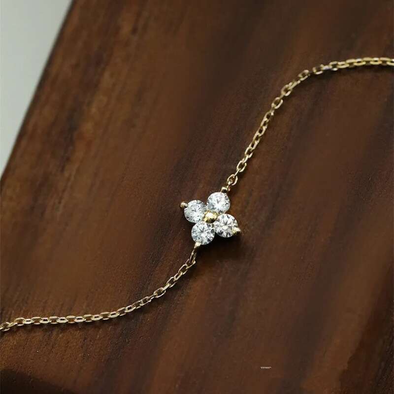 Designer Anklets luxury Anklet for Women four-leaf clover Simple Temperamental Beach 1 zircon inlay 925 silver plated with 18K gold Festival gift