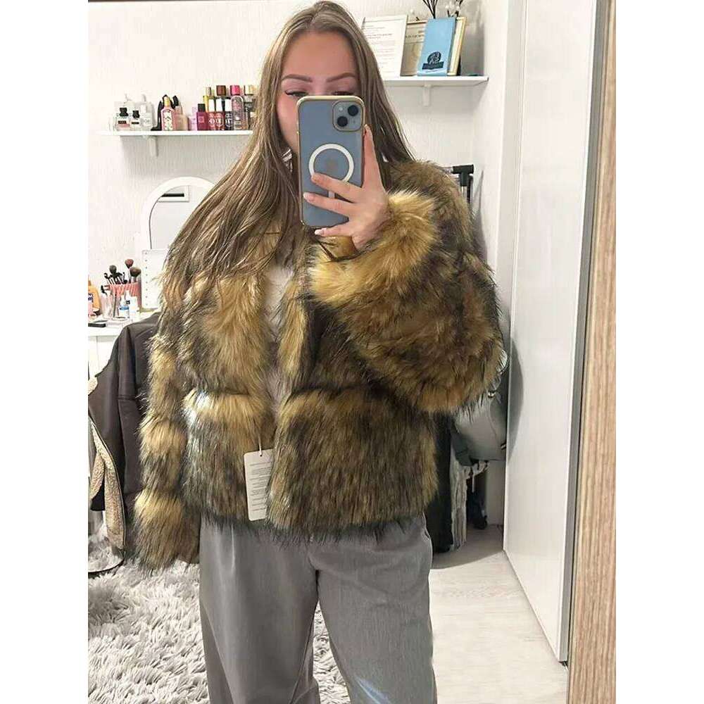 ZADORIN Fashion Faux Raccoon Coat Short Warm Top Furry Jacket Women Winter Plush Fluffy Fur Coats for Woman
