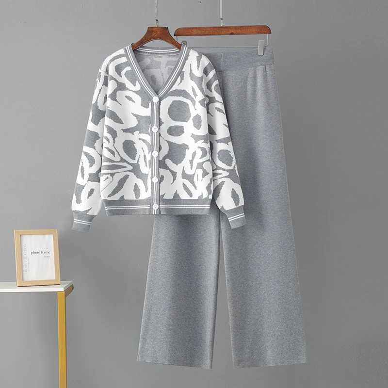 HLBCBG Casual Summer Tracksuit Women Two Piece Set Short Sleeve Knitted Two Piece Women Set Slit Wide Leg Pant Matching Sets ForT251022