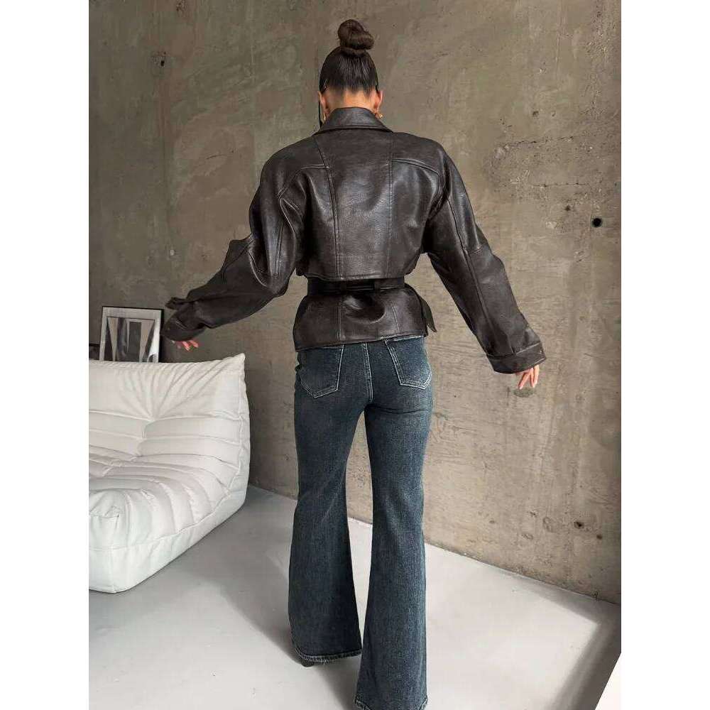 Retro Solid Lapel Collar Leather Short Jacket Women Long Sleeve Belted Zipper Pocket Loose Outerwear 2025 New Autumn Daily Coats