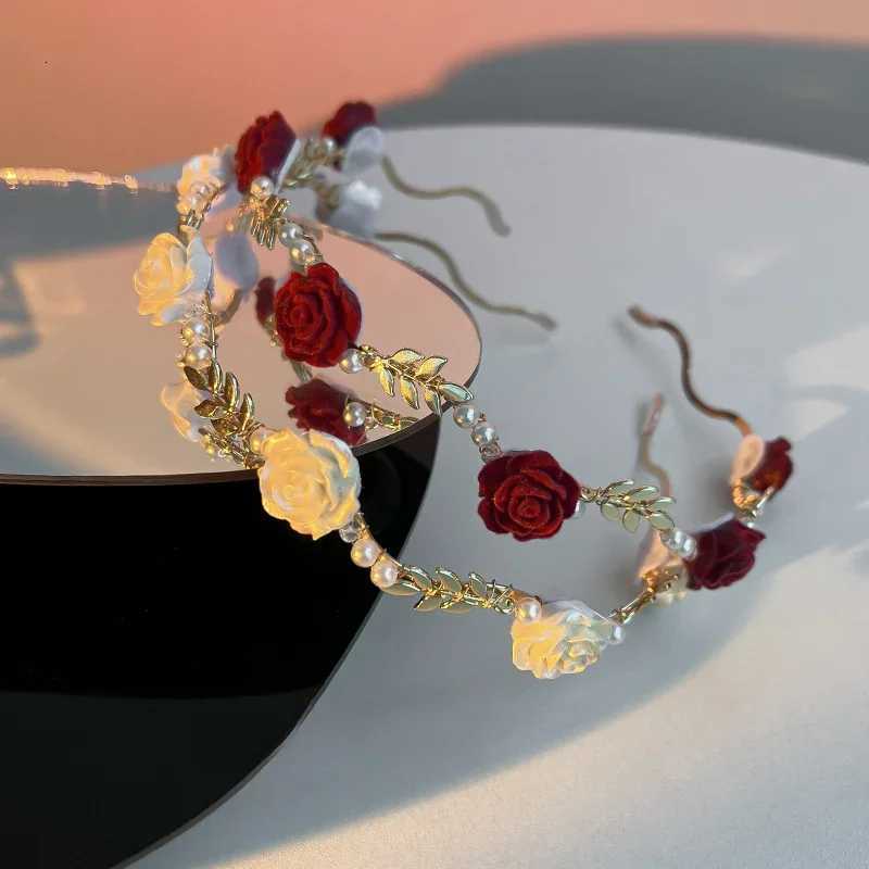 Womens Vintage French Rose Faux Pearl Hairband Girl VintageInspired Alloy Headband for Women Sweet Floral Design V251022