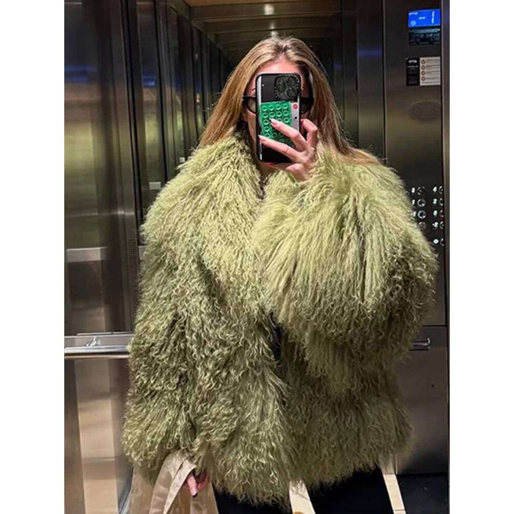 Fashion Solid Plush Faux Fur Coat Women Elegant Warm Long Sleeves Loose Jacket 2025 Lady Winter Chic High Street Outerwear
