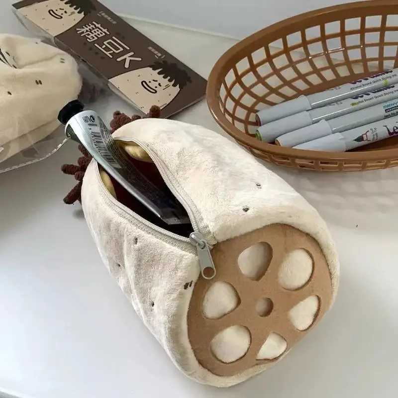 1pcs Creative Funny Plush Potato Pencil Case Cute Cartoon Student Large Capacity Pencil Box Stationery Storage Pencil Bags J251022