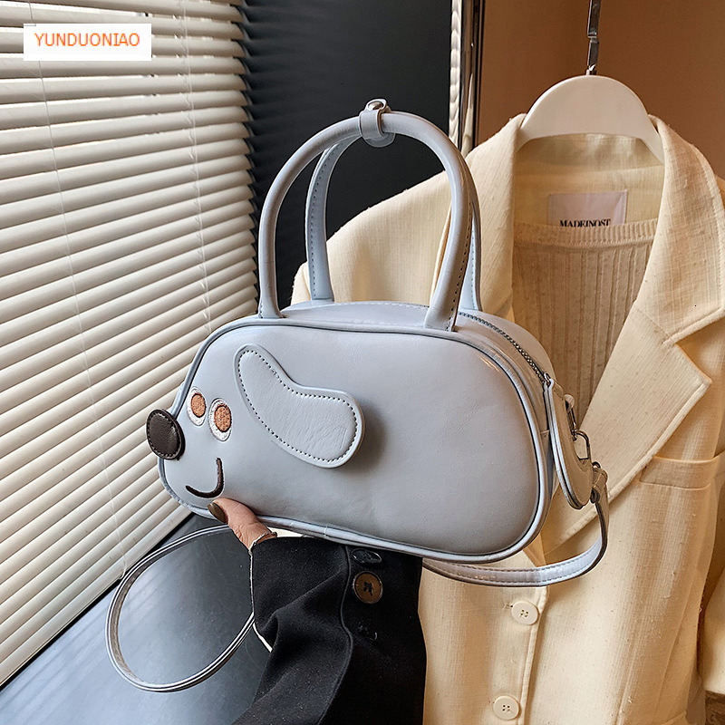 Fashionable, simple, cartoon, cute style handbag, autumn and winter new trend, versatile style, women's shoulder bag, designer bag