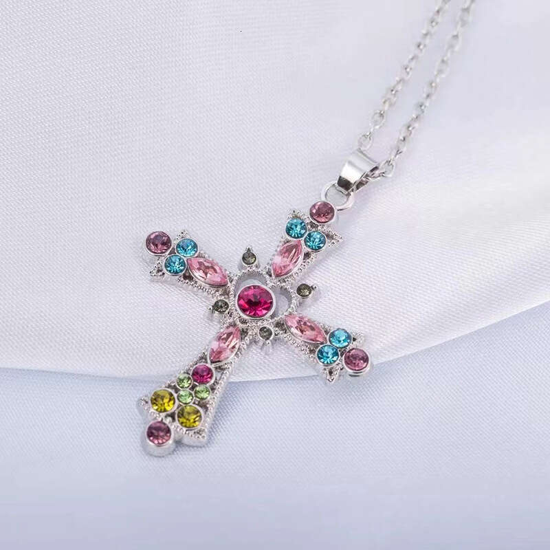 Vintage Crystal Cross Pendant Necklace Bohemian Style Crystal Dia Cross Pendant Necklace for Women Collarbone Chain