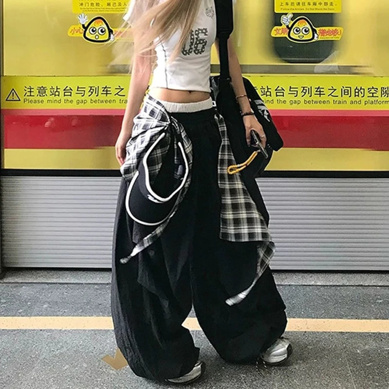Y2K Black Cargo Pants Women Streetwear Plaid Patchwork Baggy Sweatpants Harajuku Wide Leg Joggers Summer Korean Casual Trousers 251016