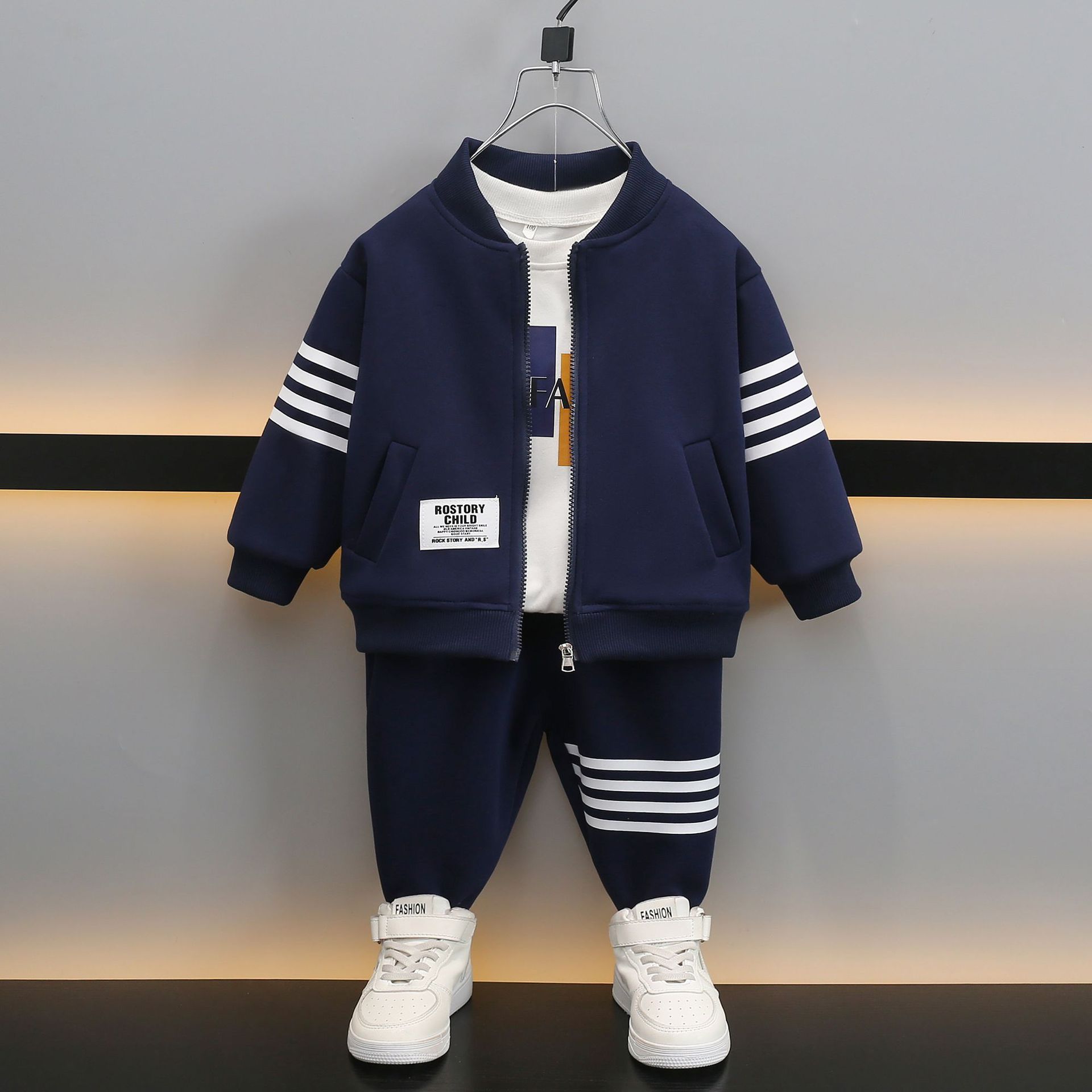 2025 Boys' Spring Sports 2-Piece Set Korean Trendy Jacket Outfit Cool Toddler Fashion Wear