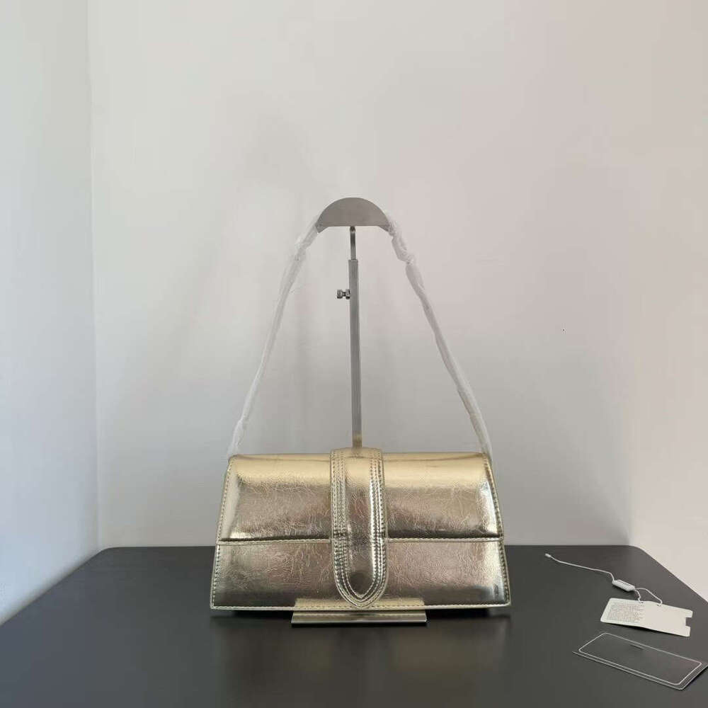 INS New Handheld Shoulder Jacquard French Niche Blogger Same Style Mirror Flap Crossbody Small Square Bag